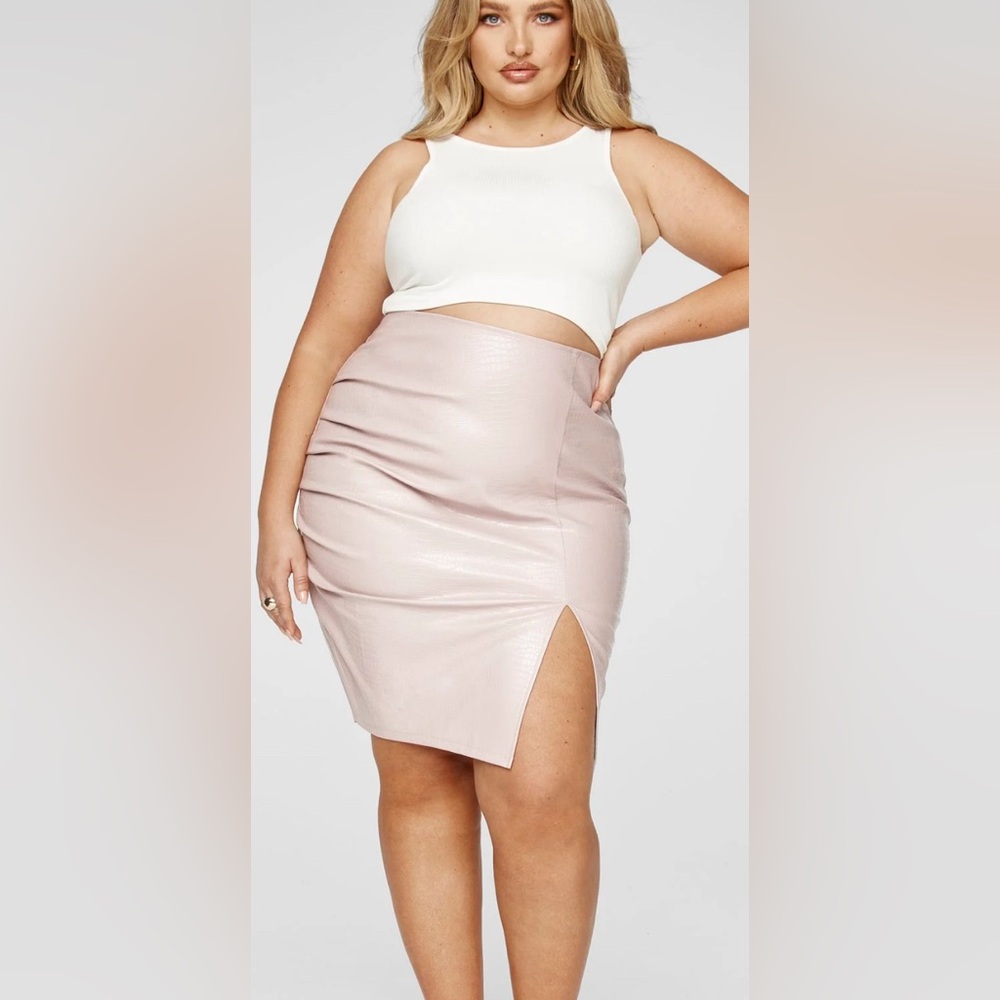 Fashion to Figure Croc Faux Leather Pencil Skirt Women Size 14 / 1 Blush Pink